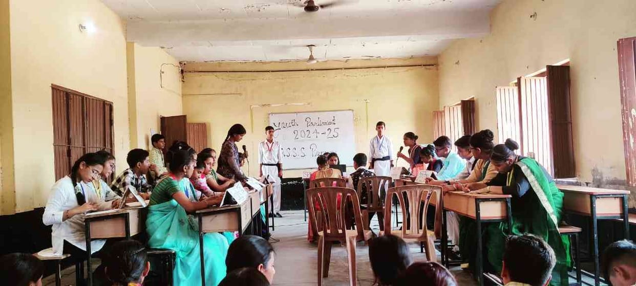 Bhatiya School winner in Youth Parliament Competition