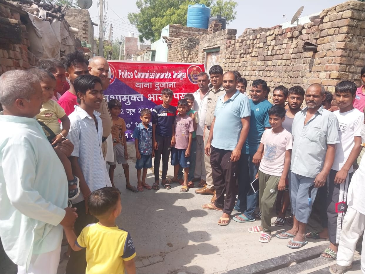Police team of Dujana police station made people aware about the ill effects of drugs in Madana Khurd village