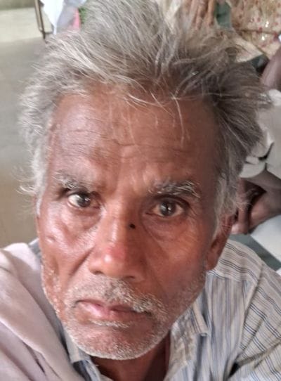 Tuberculosis patients queue up close to each other, risk of infection increases
