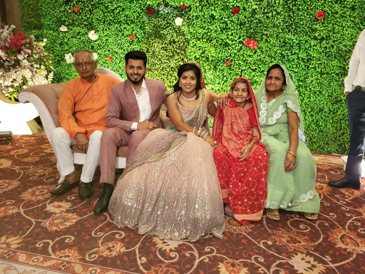 Indian female hockey player Neha Goyal will become the bride.