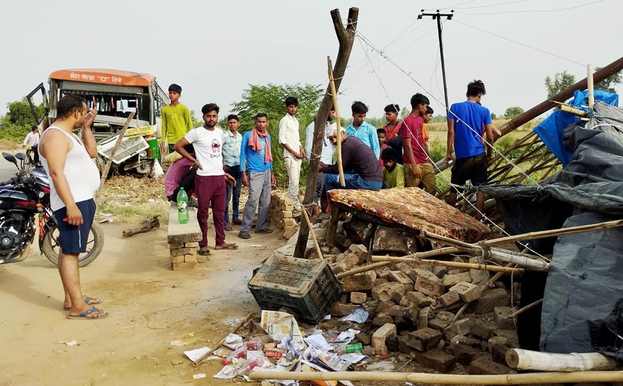 Roadways bus rammed into kiosk after hitting tractor-trolley, three injured