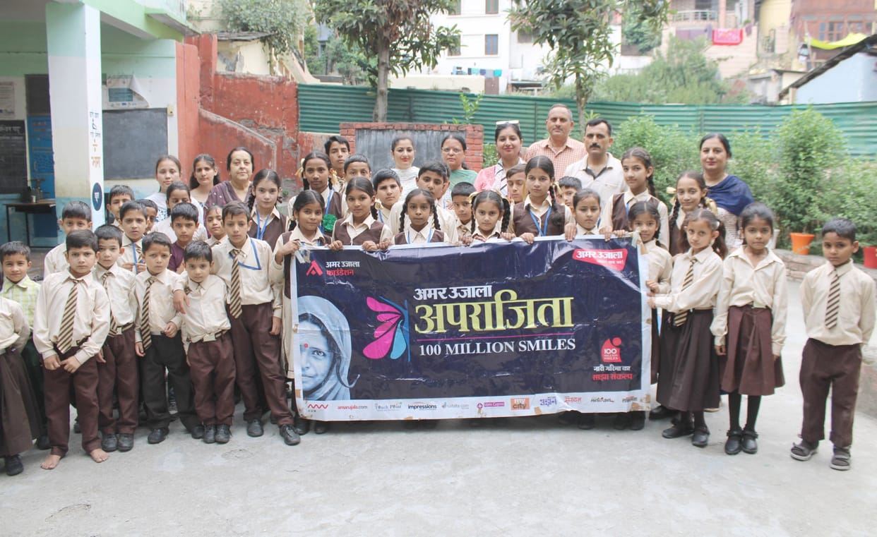 Students should set a target and work hard to achieve it: Ashwani