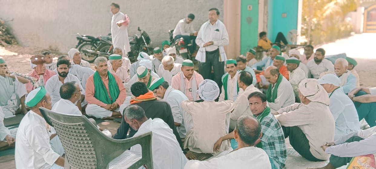 Farmers sit on dharna against the revenue department