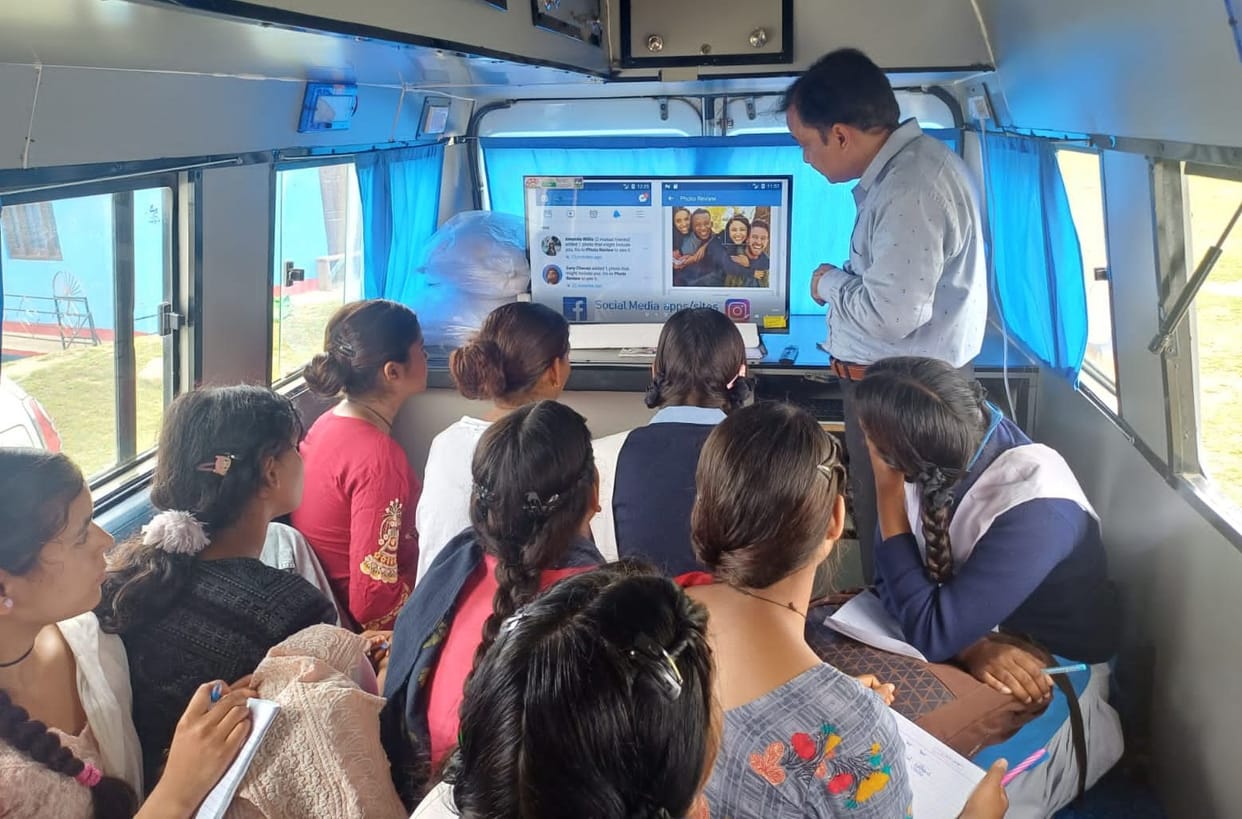 Computer knowledge being given to students