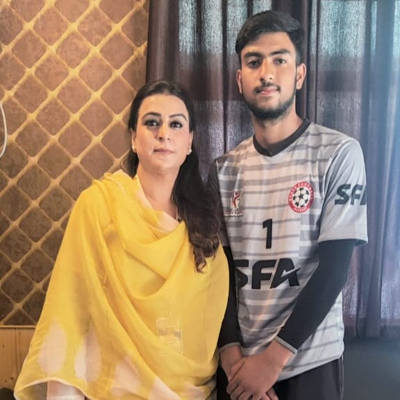 Football Player Maroof Shafi Selected for Trial