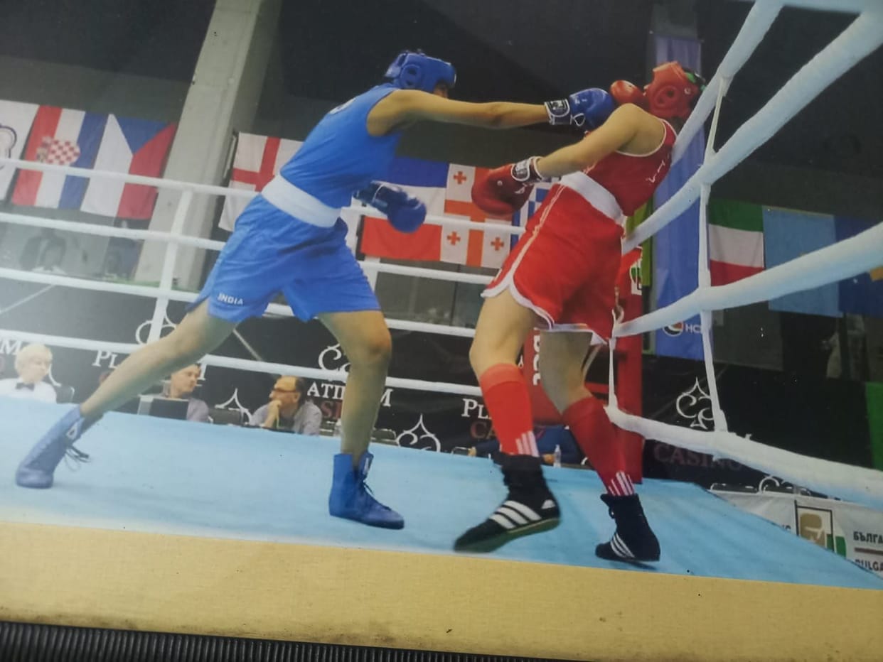 Women boxers Nupur and Pooja Bohra entered the semi-finals in BRICS Games.