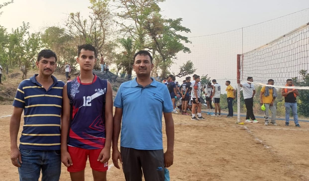 Shaurya Pratap selected in Sports Hostel Una volleyball team