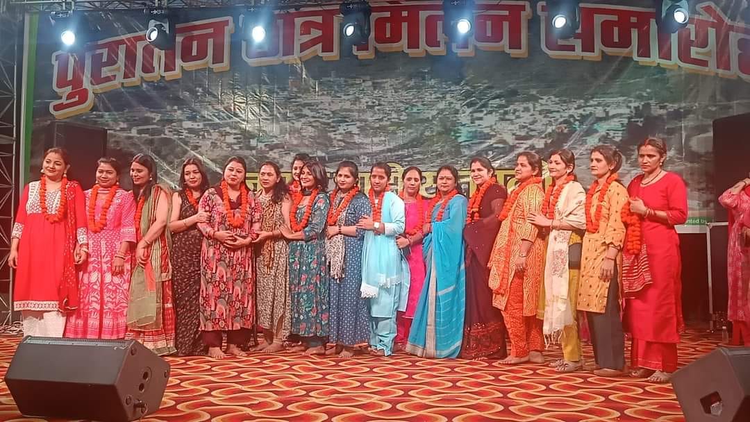 Organization of old students meeting