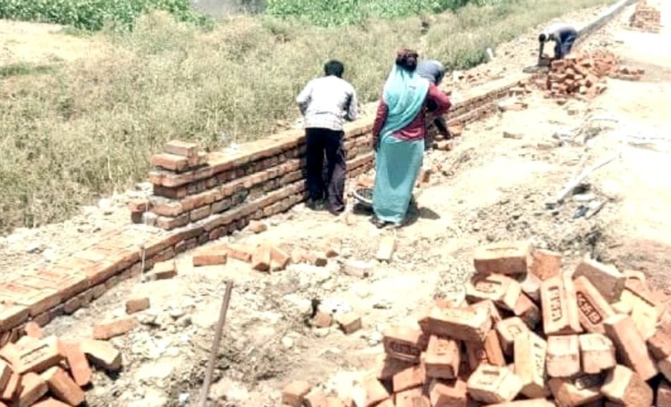 Allegation of using inferior material in the construction of canal tracks