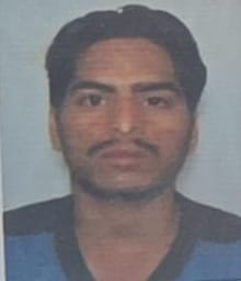 The body of a youth from Sanjay Nagar was found hanging from a noose at Medical turn