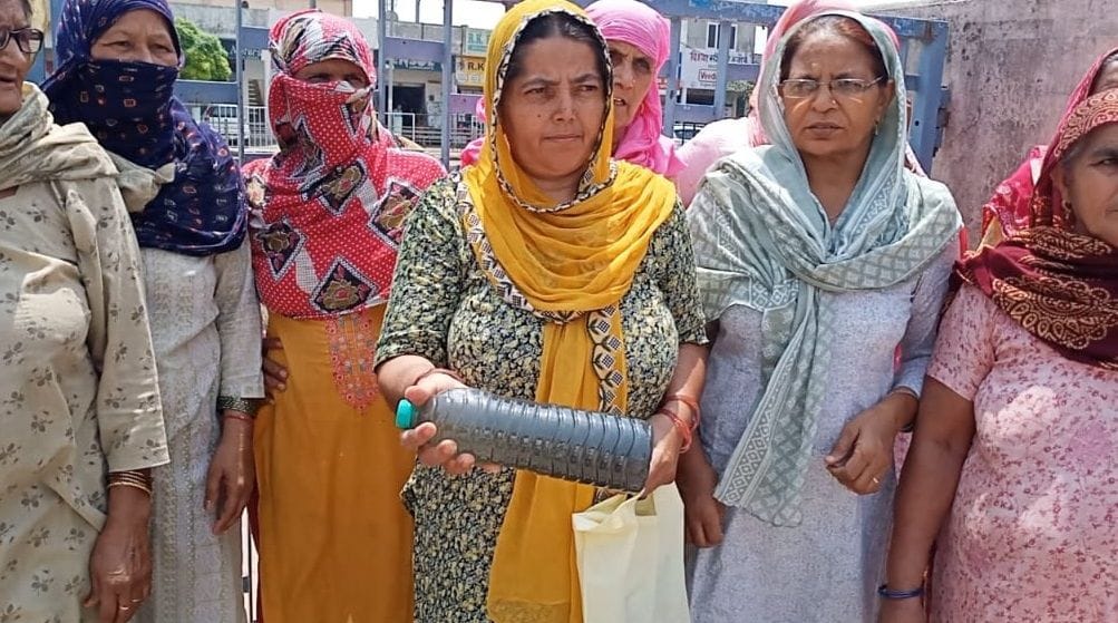 Women reached the office of Public Health Department after contaminated water was supplied.