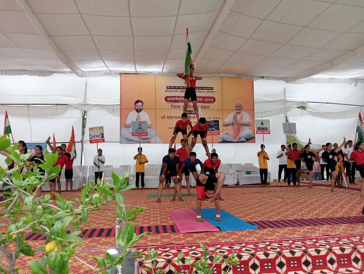 Crowds gathered on International Yoga Day, did yoga together