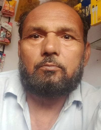 An old man who had gone to visit relatives died in a road accident