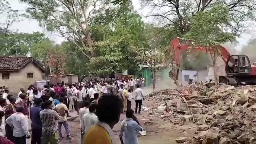 The administration demolished a 100 year old inn built during the British era in Hata