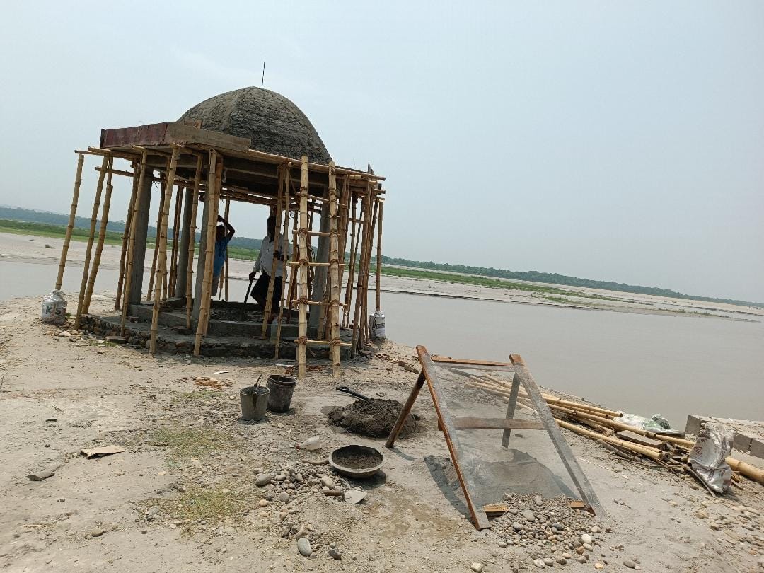 Monitoring of sensitive areas from watch tower