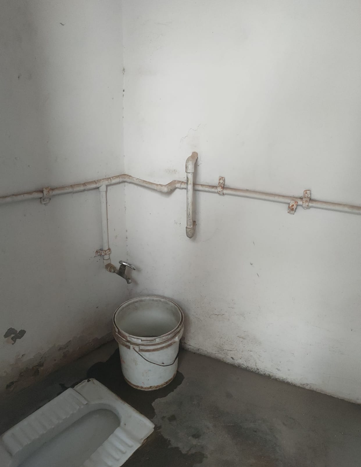 amount of Rs 12,000 for a household toilet
