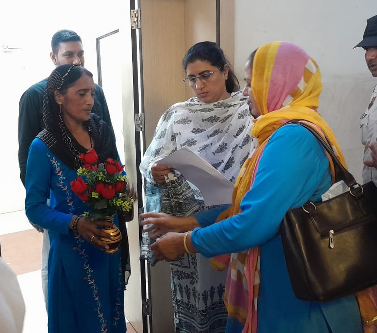Submitted memorandum to Deputy Commissioner Mandeep Kaur