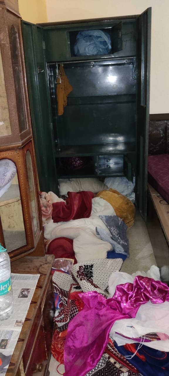 Theft at four places including temple, villagers protested