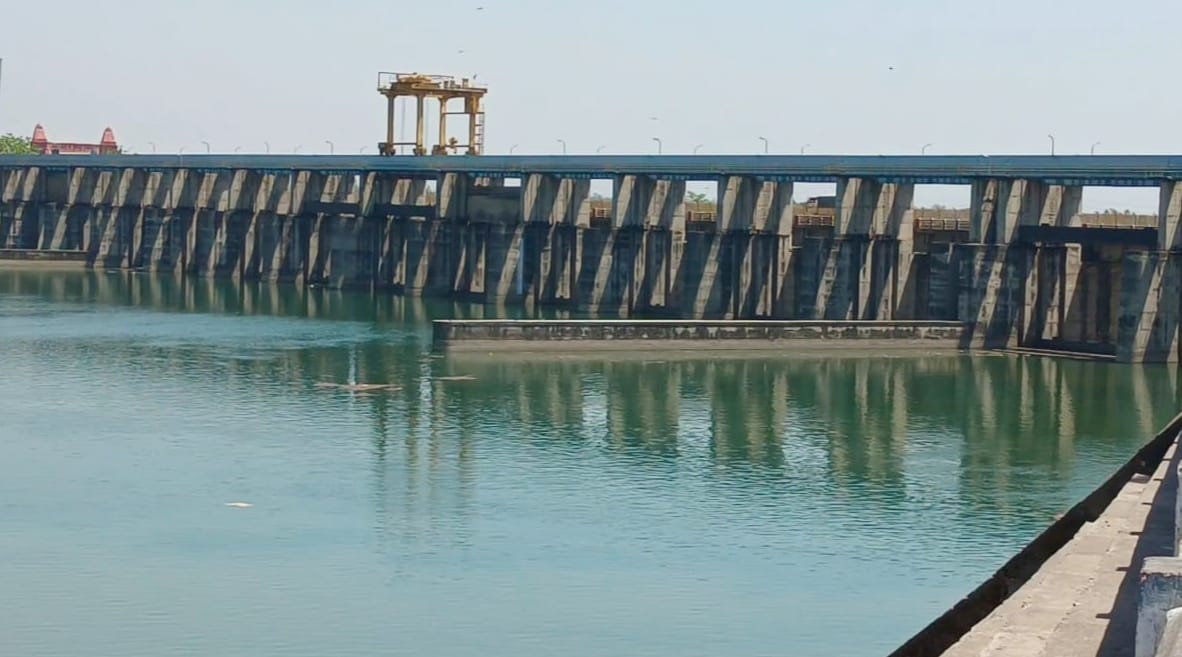 Water level decreased in Hathinikund Barrage