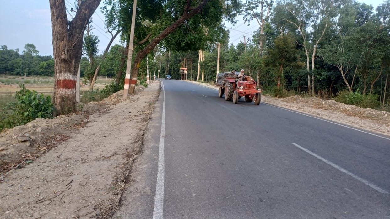 Road widening work started from Behat to Maa Shakambhari Devi Siddhapeeth