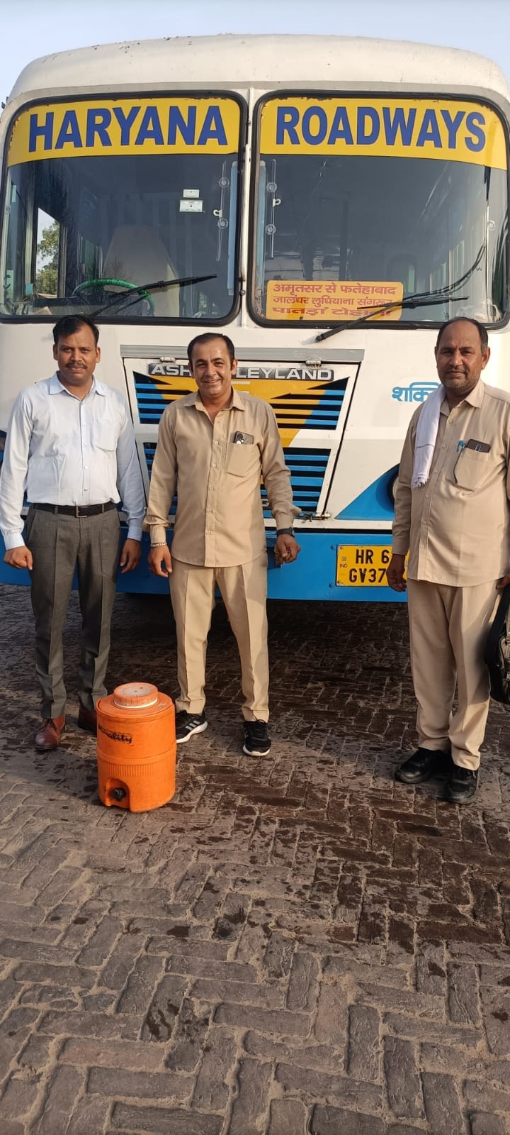 Roadways administration placed 100 water campers in buses, passengers' thirst will be quenched