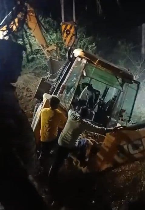 Young man's leg amputated due to JCB collision, death