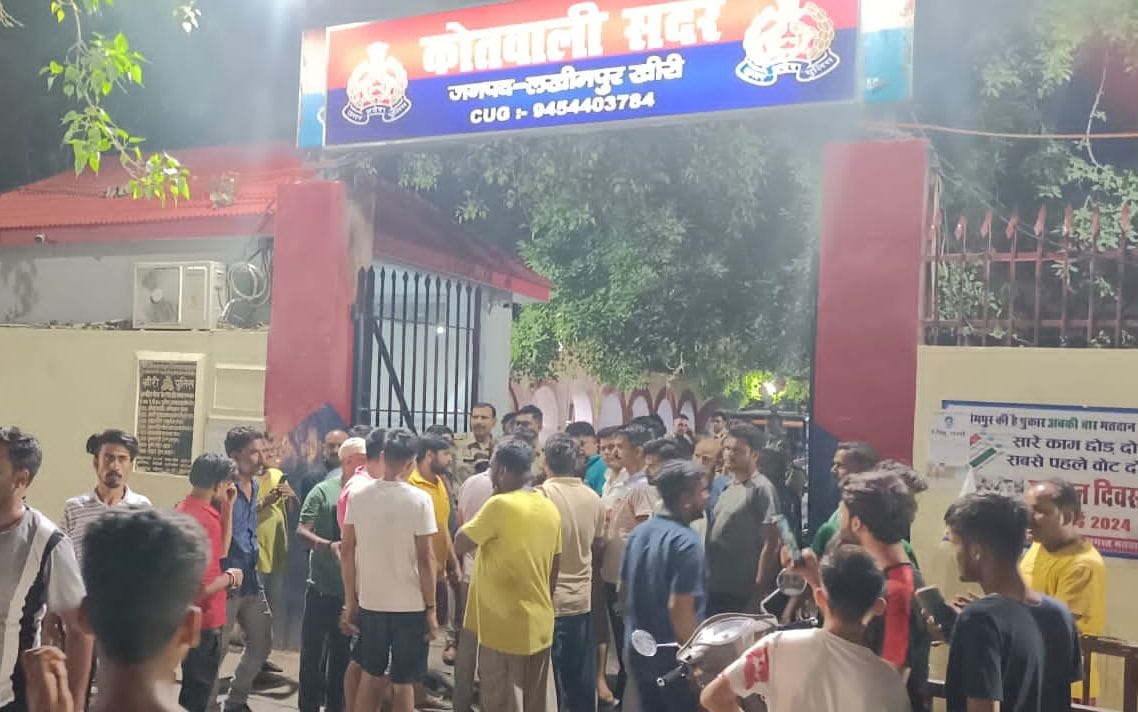 Inspector slaps BJP city general secretary, commotion in police station for three hours