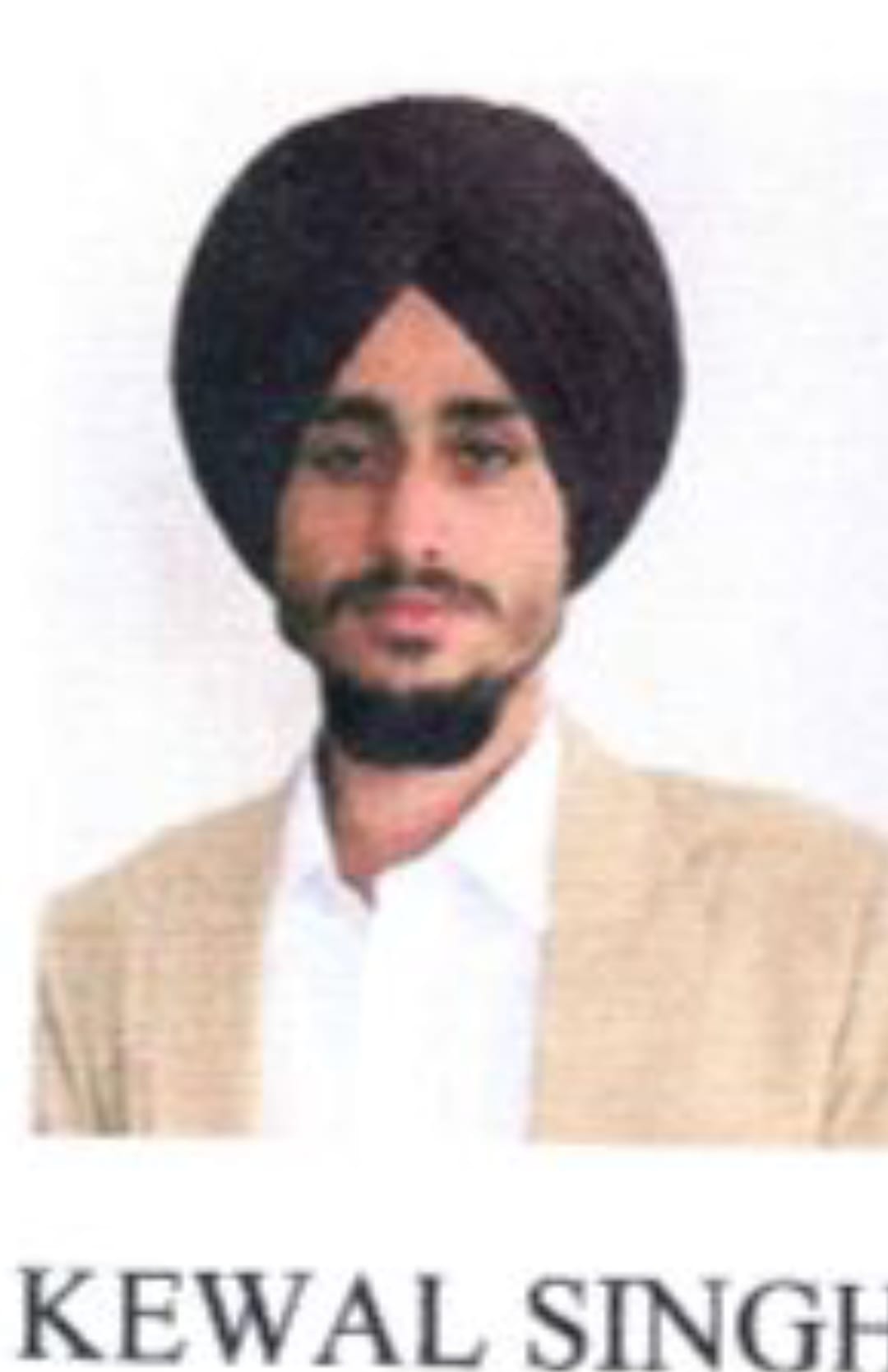 A young man who went to Canada 11 days ago died after being hit by a fodder machine.