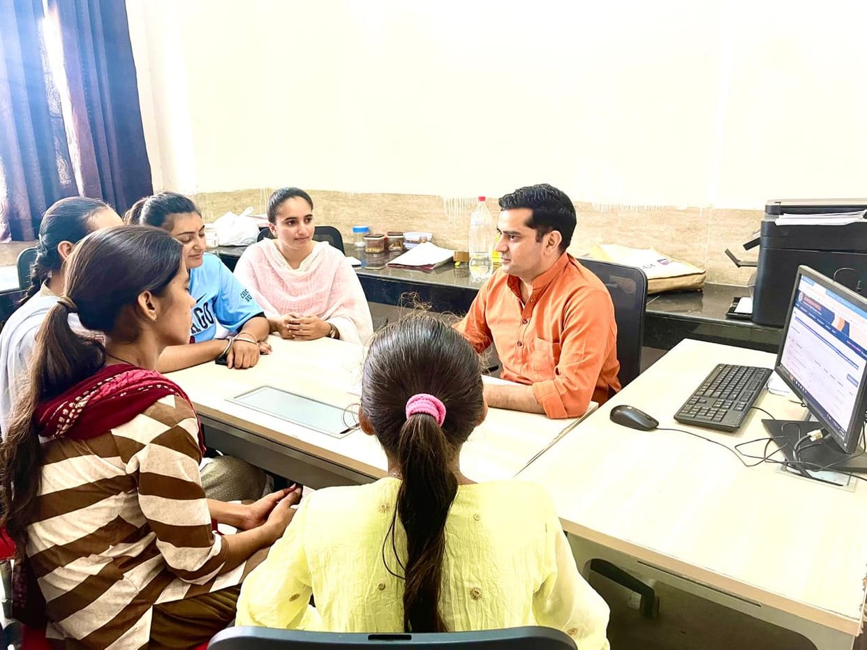 Till now 2,479 applications have been received for total 3,170 seats in Government National and Women's College.