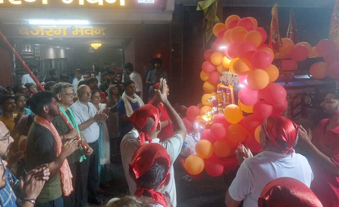 Devotees flocked to Hanuman temple on the fourth Tuesday of the month