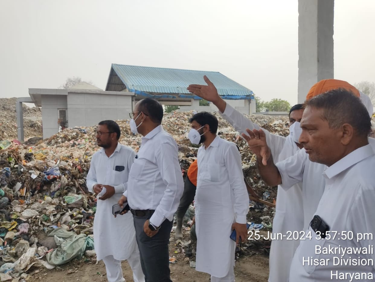 Villagers complained about garbage disposal plant in Samadhan Camp, Deputy Commissioner ordered inspection
