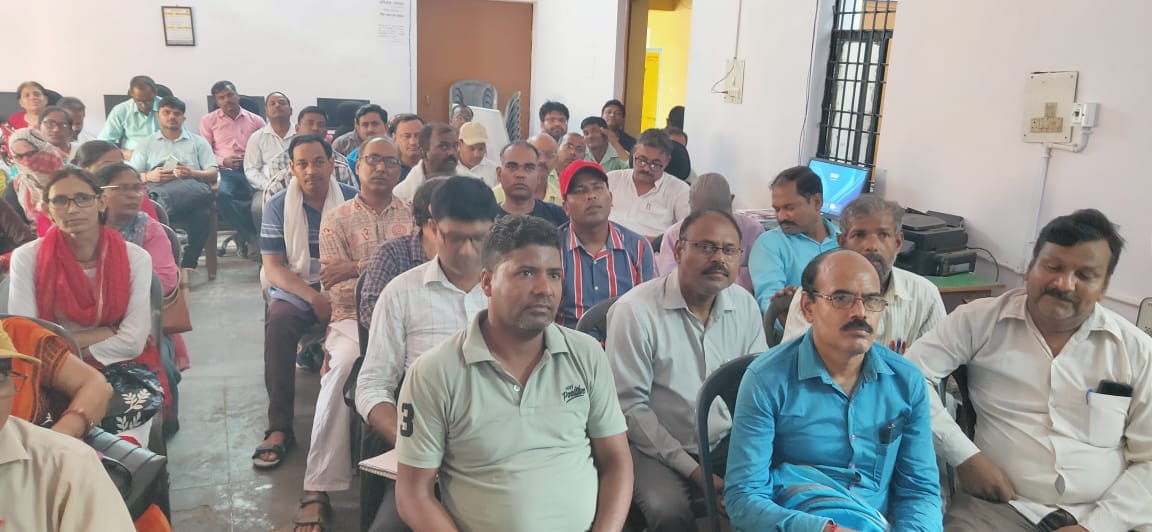 The command of the awareness campaign was handed over to the nodal teachers