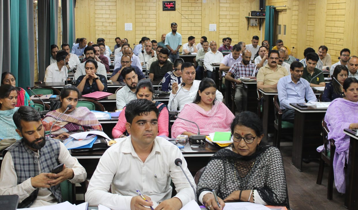 Officers did not come to the meeting called to discuss development issues