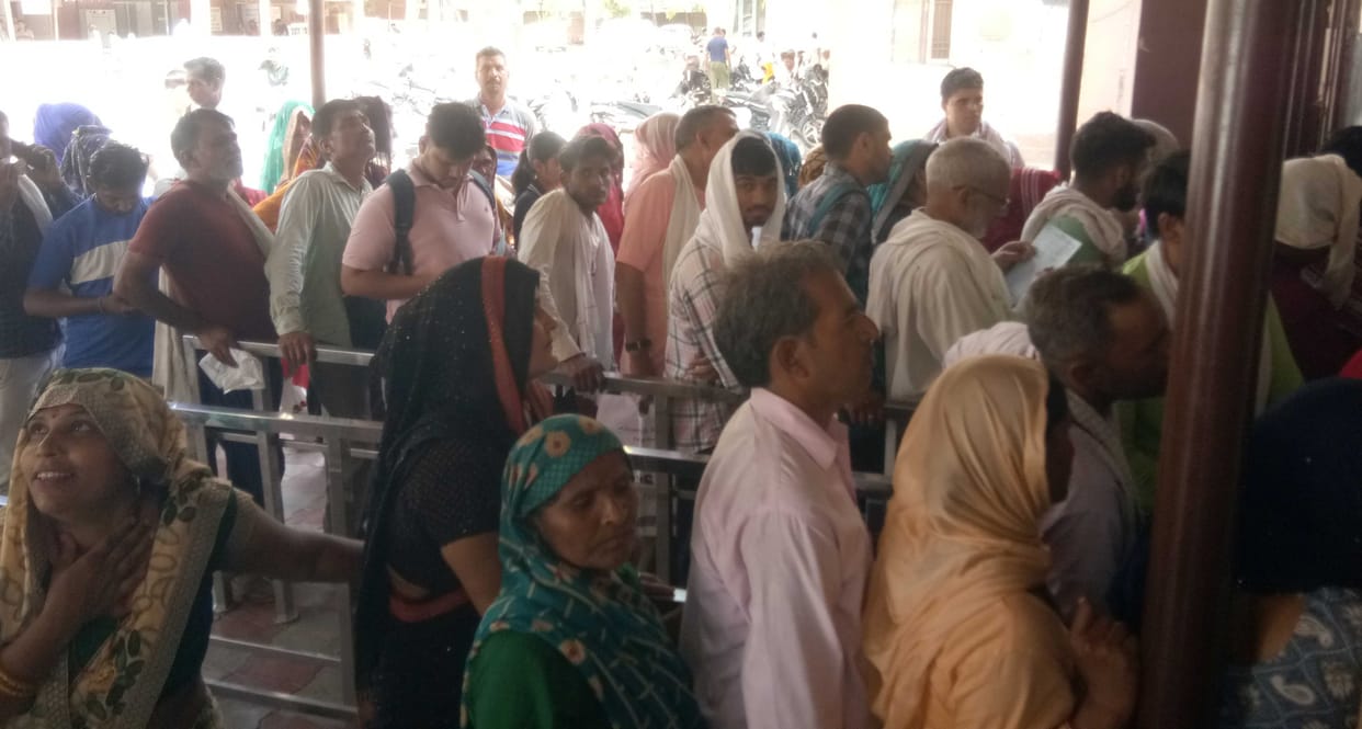 Lack of blood is becoming a hindrance in normal delivery, 21% took help in two months
