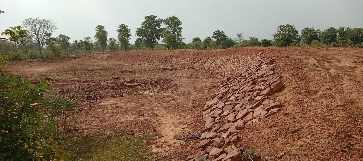 The ponds dug from the water shed in Gram Panchayat Bamohari are still incomplete