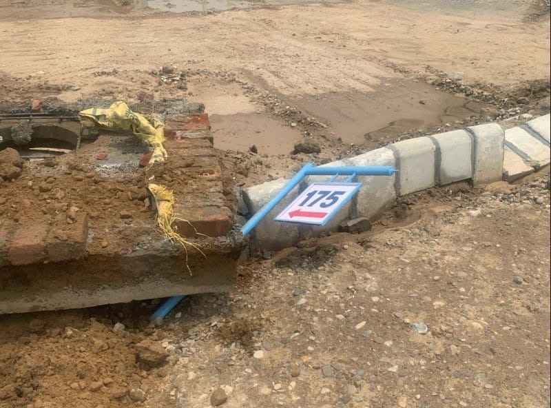 JCB runs into two illegal colonies growing in Darra Kheda