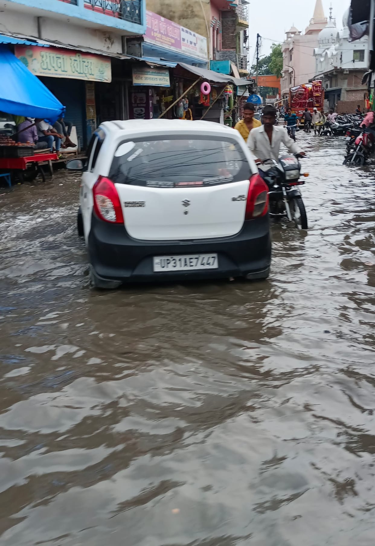 Heavy rain in many areas including Mohammadi, Amirnagar, relief from heat