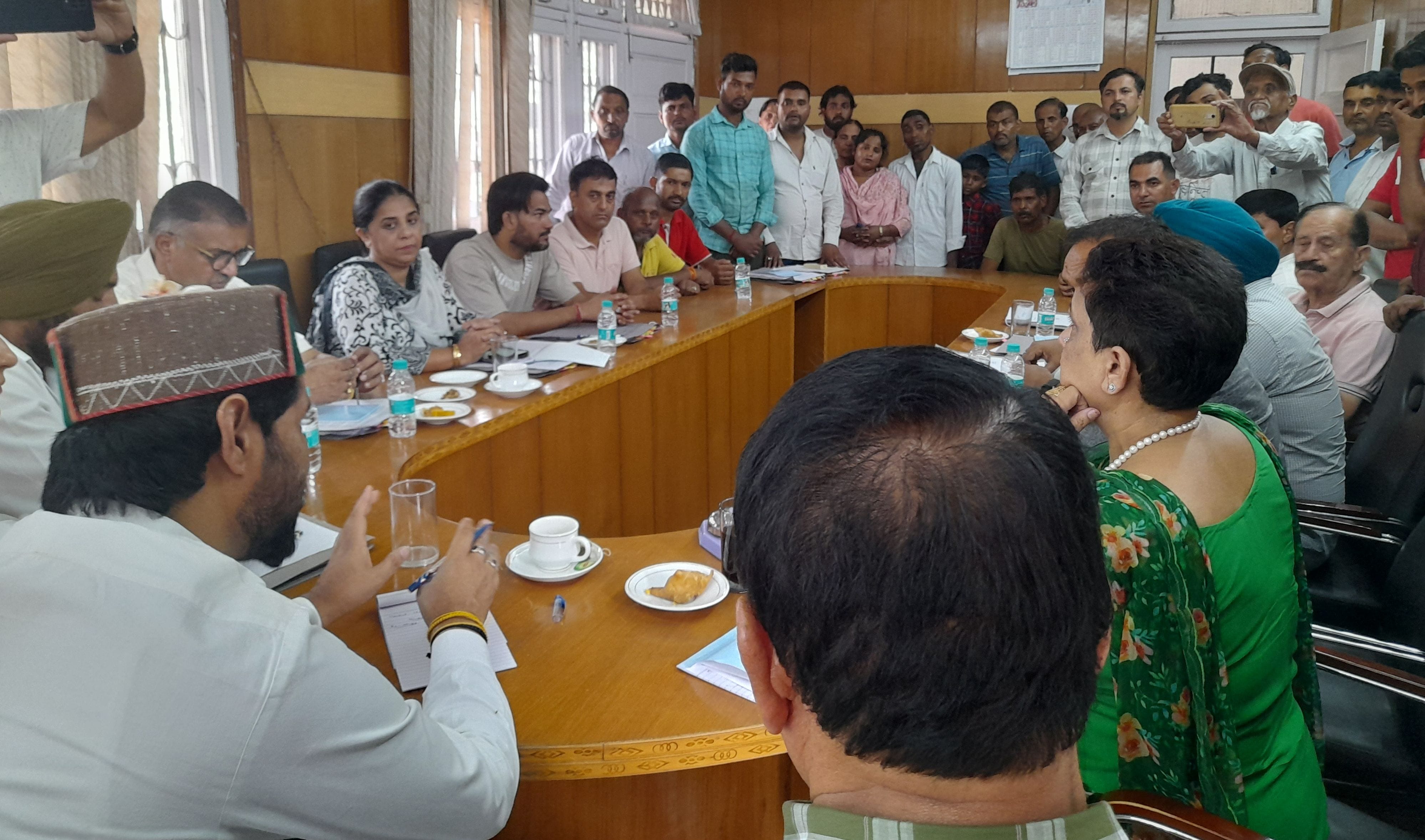 Development works in the wards of Parwanoo

20 lakh rupees will be given for