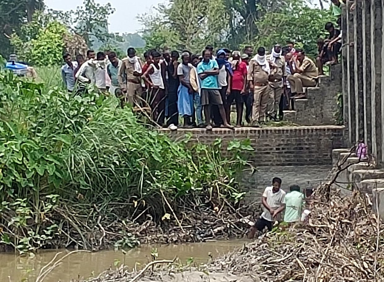 The body of a young man found stuck in the canal
