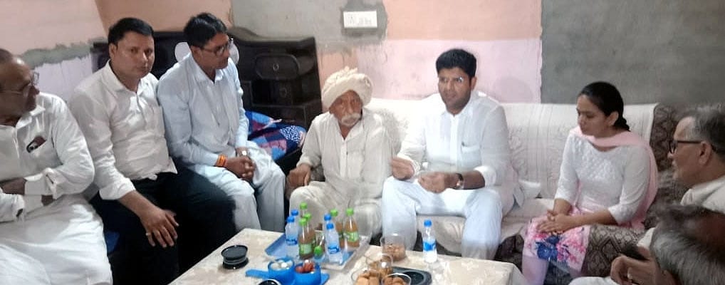 Inspire daughters for education: Dushyant