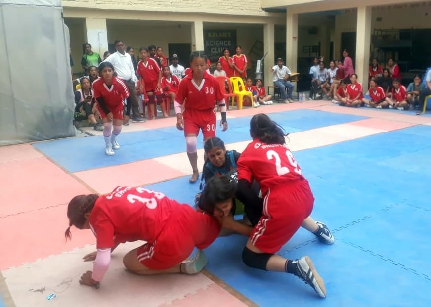 There will be a title clash in Kabaddi between Khokhan and Bajaura.