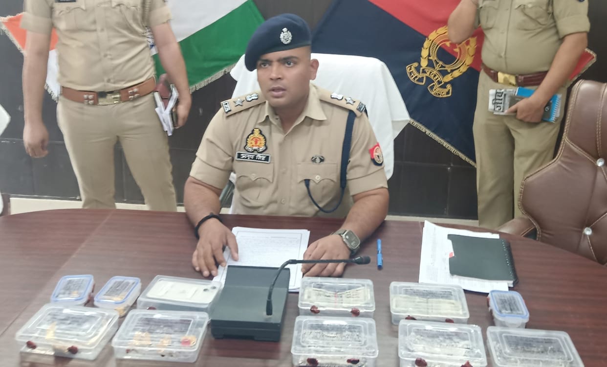 Two arrested including businessman who bought stolen goods