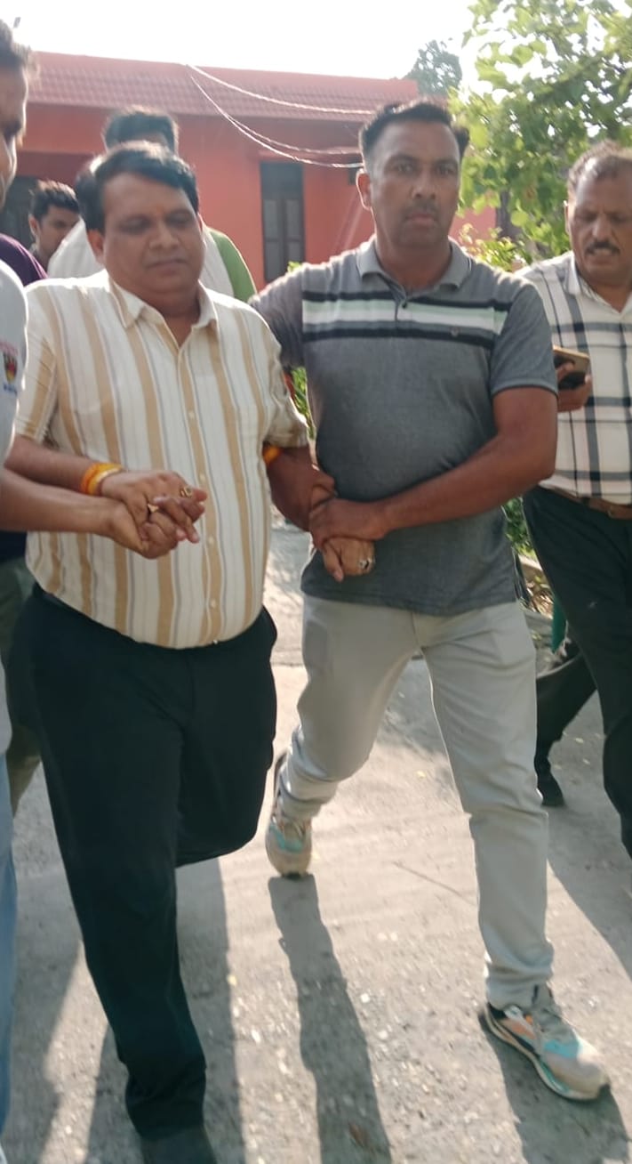 Nurpur block chief's husband arrested for taking bribe of Rs 50 thousand