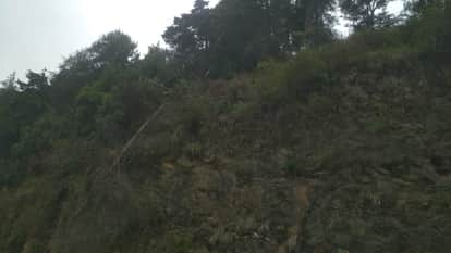 Uttarkashi News Young man dies after falling from a hill Uttarakhand news in hindi