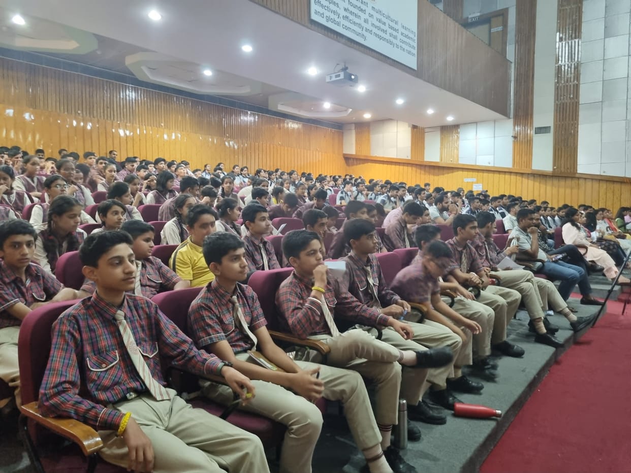 Demonstration of unique experiments of physics in NIT Hamirpur
