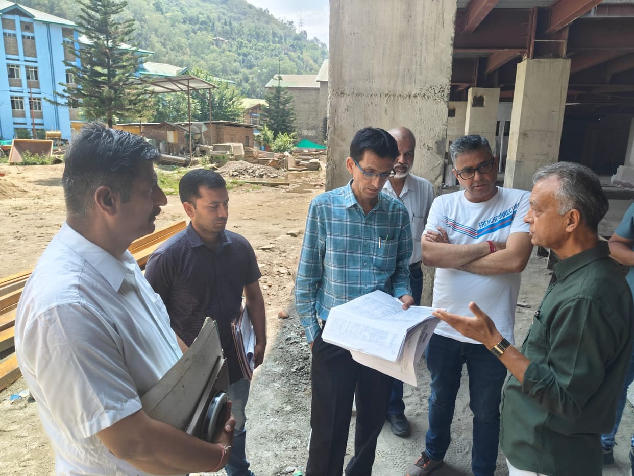 Vallabh College may get a new building in three months