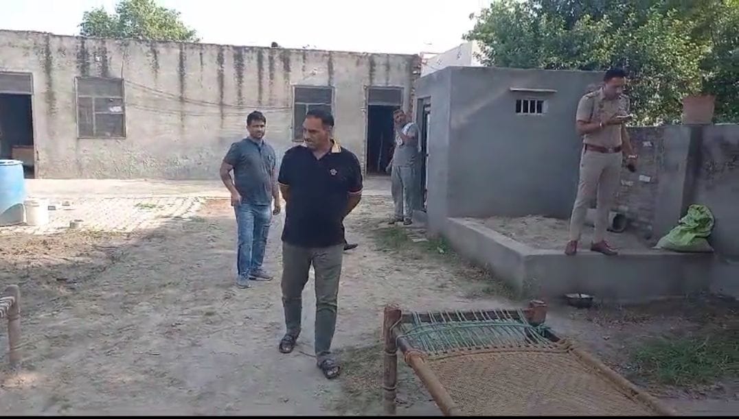 The team that went to demolish the house of sharp shooter of Lawrence Bishnoi gang did not find the bulldozer, returned empty handed.