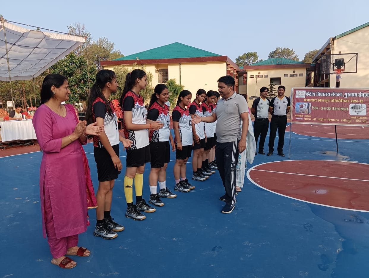 Divisional basketball and chess sports competition begins
