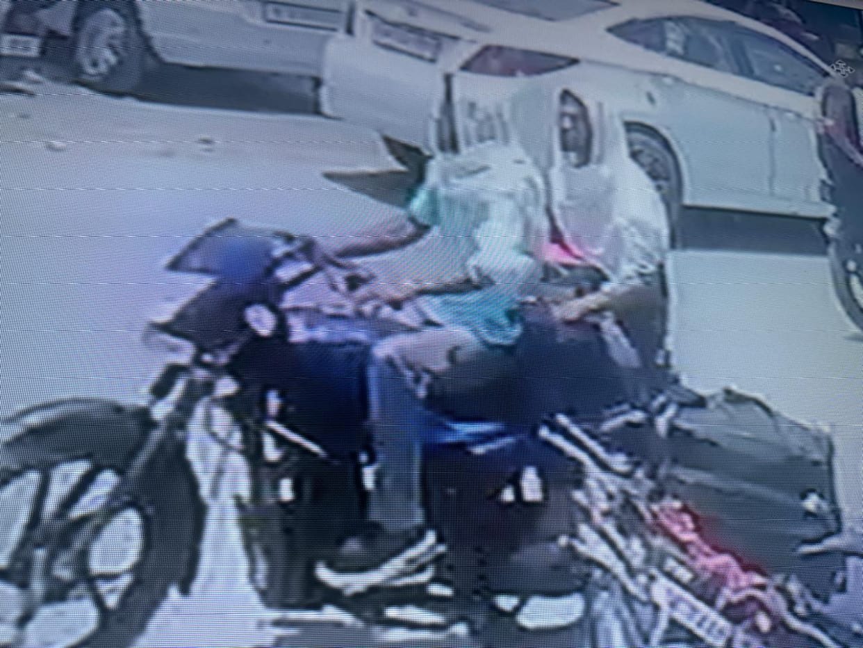 Two buckets of engine oil stolen from the front of the shop