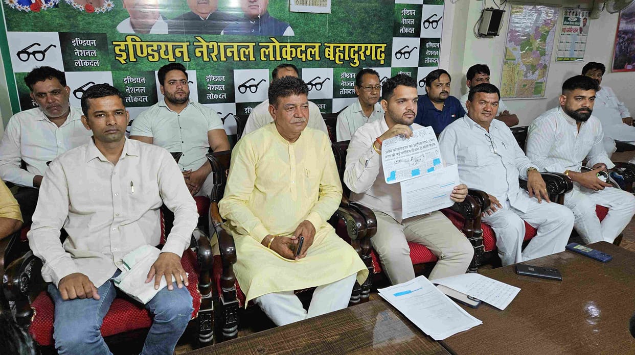 Sarpanch met Development Panchayat and Cooperation Minister regarding development works